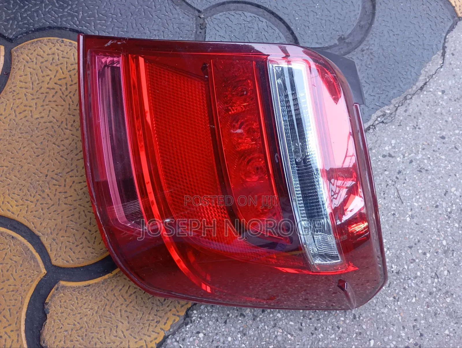 Axio 165 Taillight