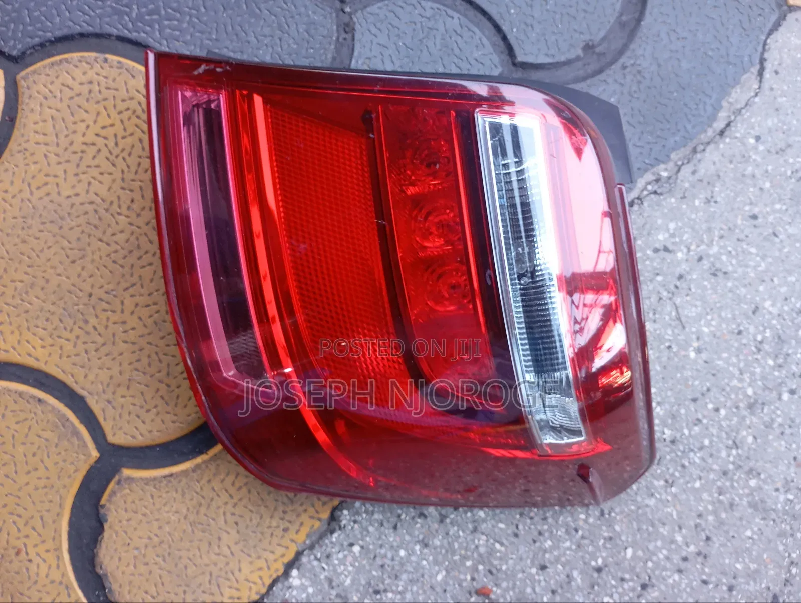 Axio 165 Taillight