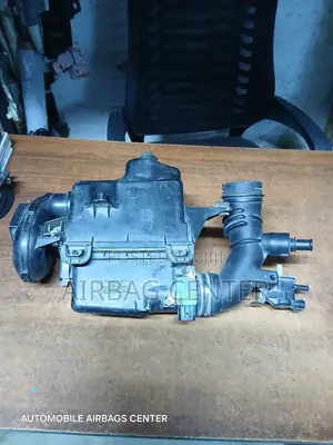 Toyota Prius Air Cleaner Housing/ Element