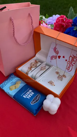 Hot Valentines Ladies Gift Set