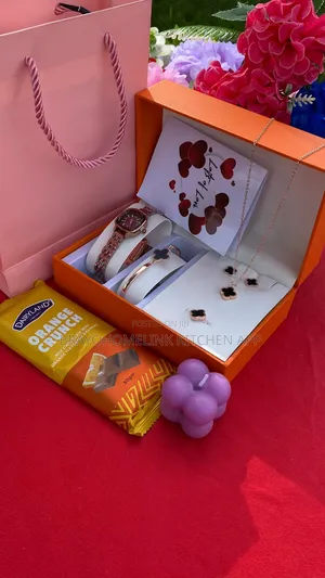Hot Valentines Ladies Gift Set