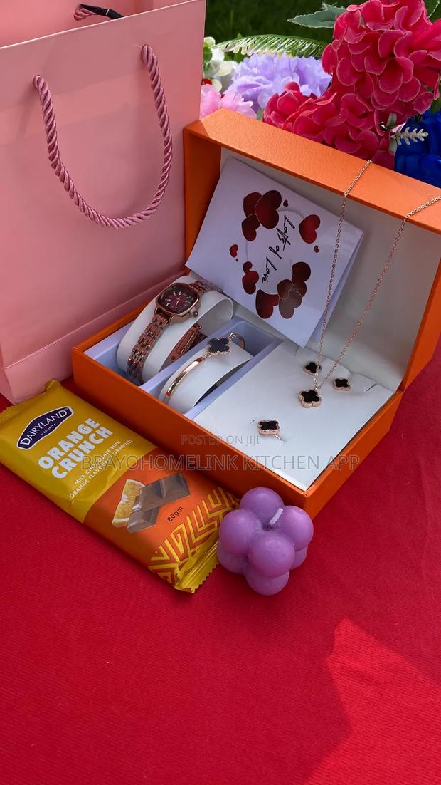 Hot Valentines Ladies Gift Set - thumbnail 5