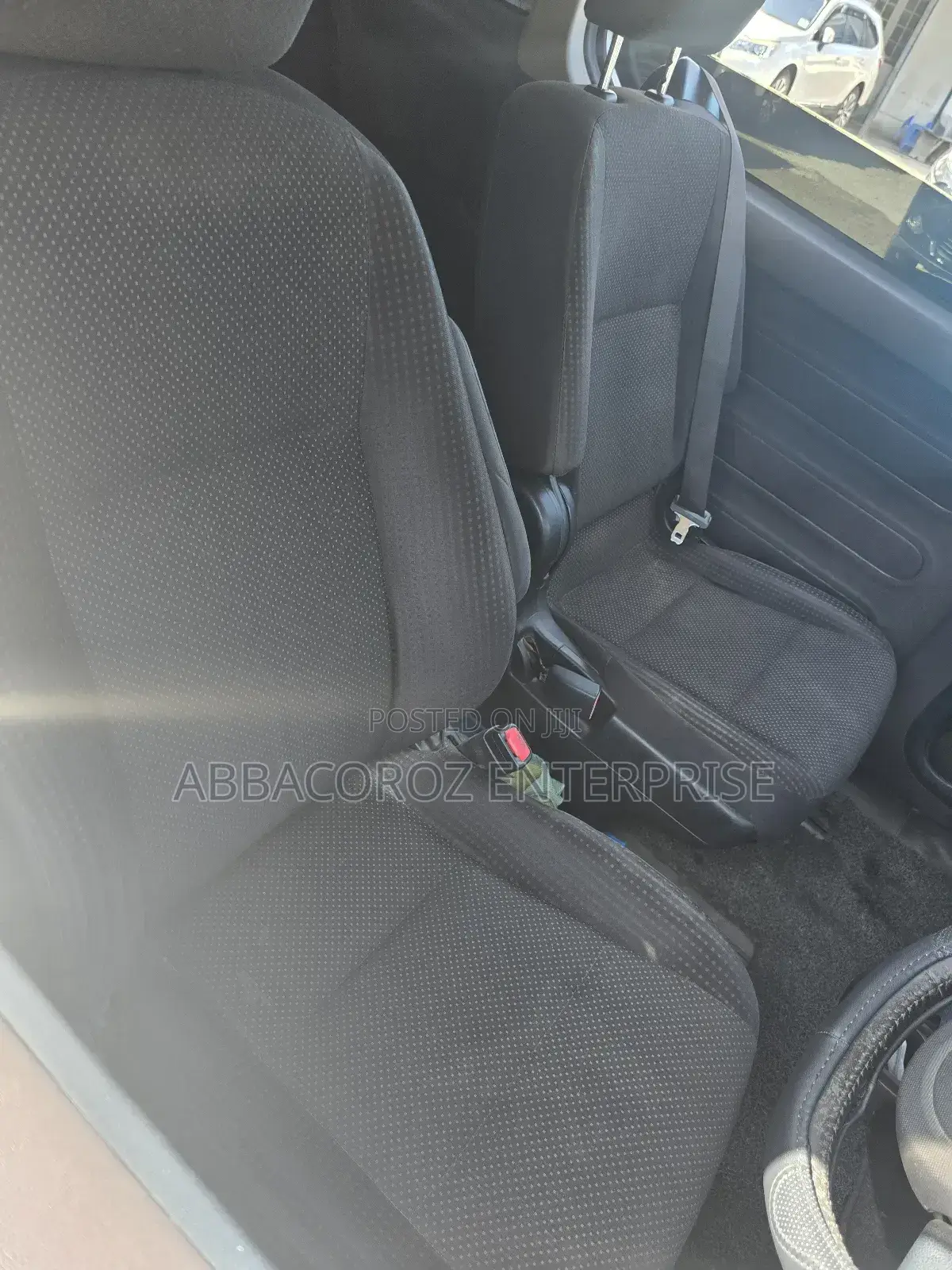 Toyota Spade 1.3 2016 Pearl