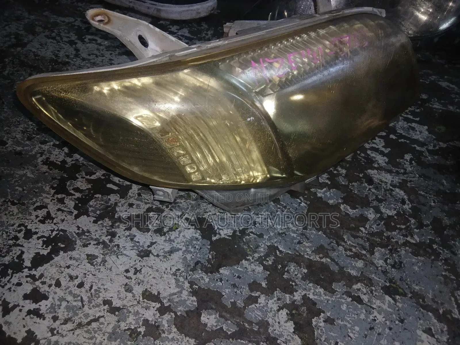 Toyota Corolla Axio / Fielder 2006–2009 Headlight – Ex-Japan
