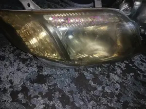 Toyota Corolla Axio / Fielder 2006–2009 Headlight – Ex-Japan
