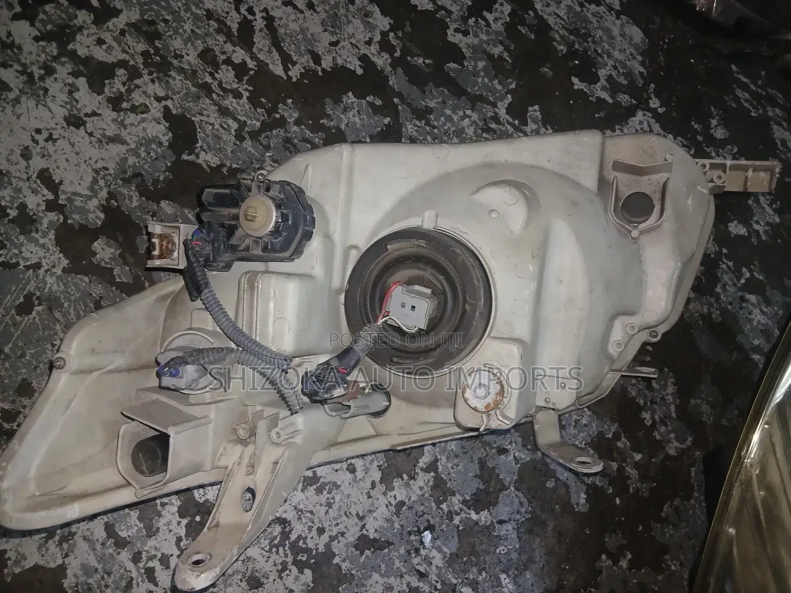 Toyota Corolla Axio / Fielder 2006–2009 Headlight – Ex-Japan