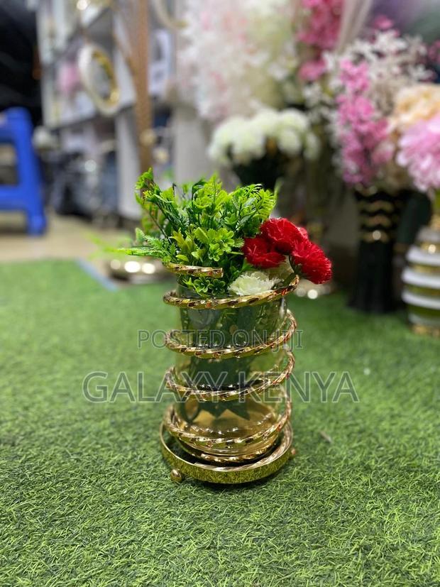 Spiral Decor Flower Vase