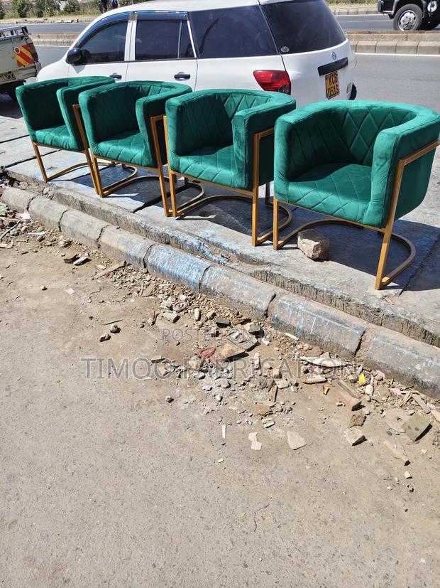 Salon C Shape Styling Seats - thumbnail 3