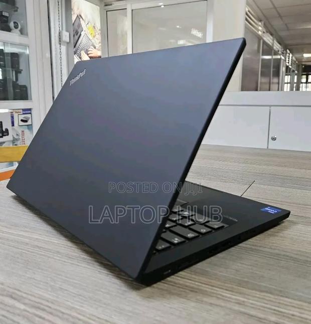 Laptop Lenovo Thinkpad P14s 16GB Intel Core i7 SSD 512GB - thumbnail 3