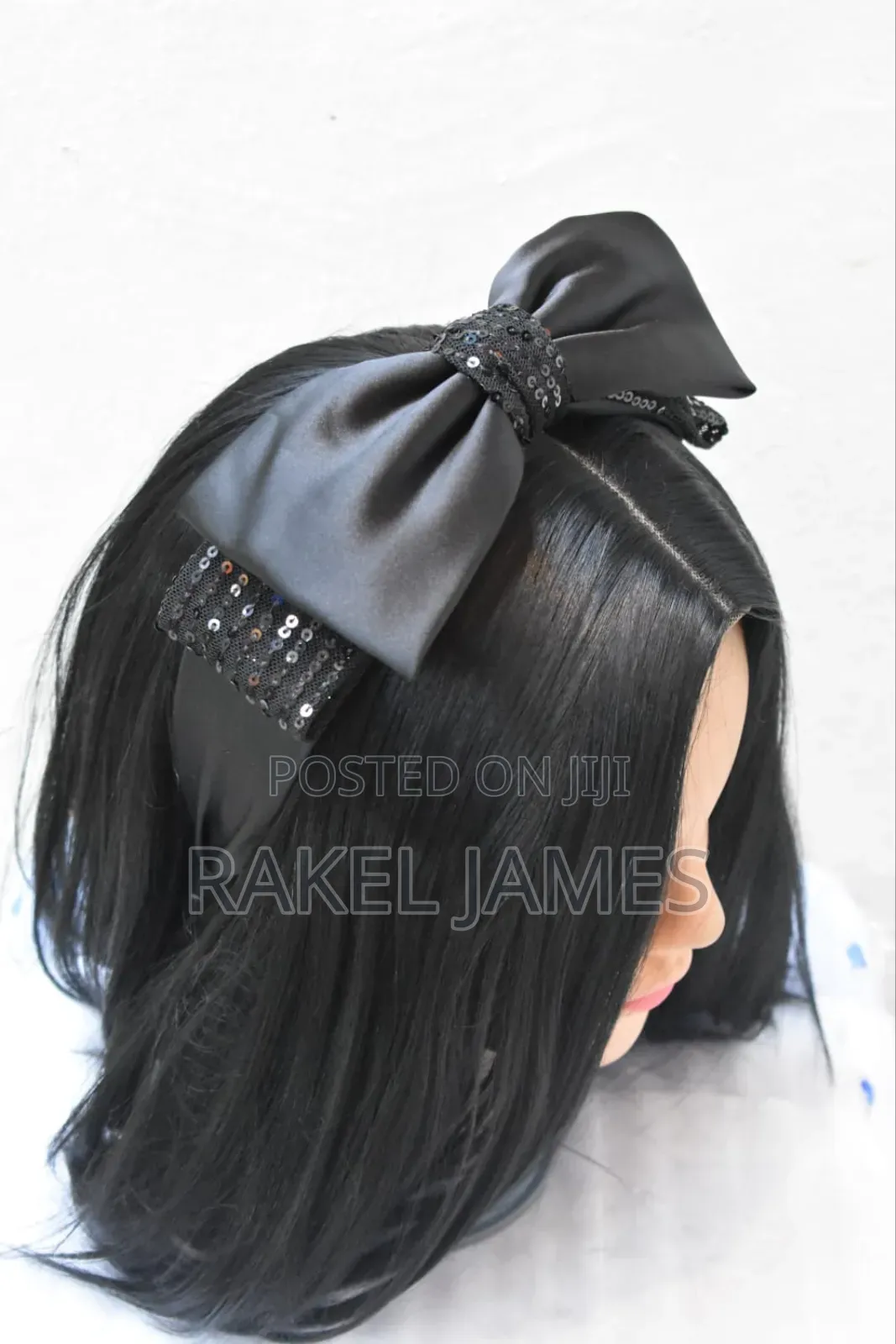 Black Push Back Head Band.