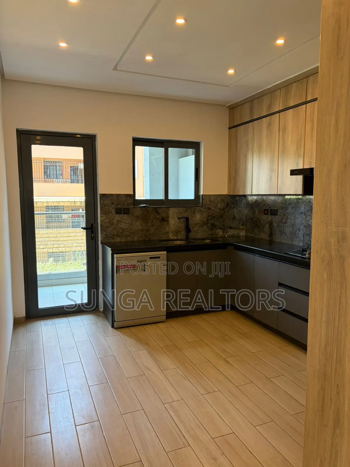 3bdrm Apartment in Argwings Kodhek Rd., Valley Arcade for rent