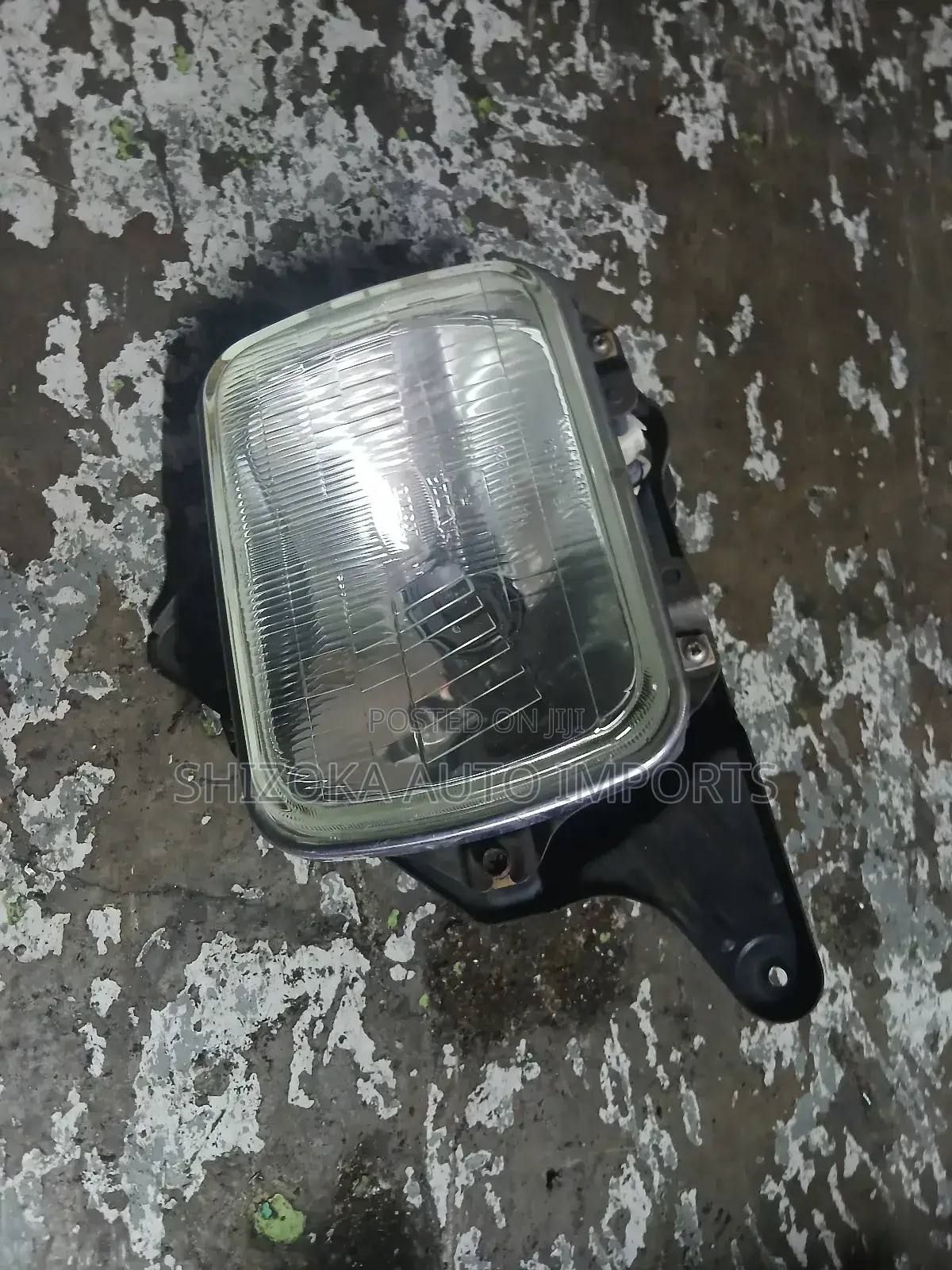 Toyota Townace / Liteace 2005–2006 Headlight – Original