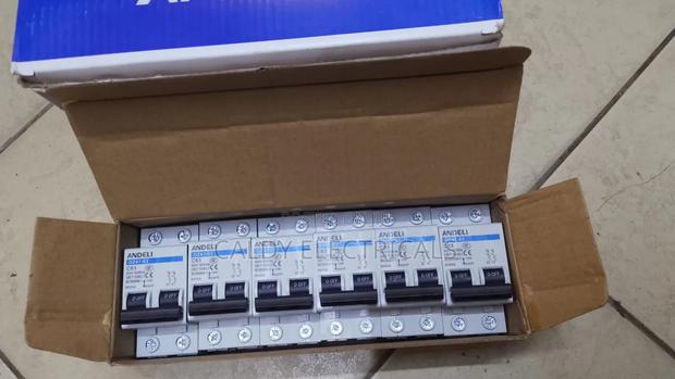 Andeli Dz47-63 Double-Pole Miniature Circuit Breaker (Mcb)