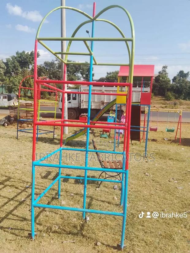 Kindergarten Slides, Monkey Bars, Seesaws Outdoor Playstation