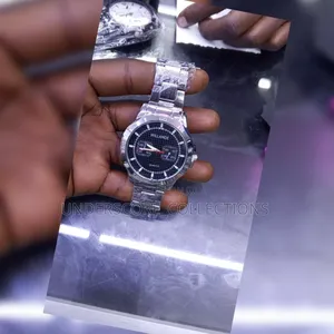 Silver-Toned Men's Quartz Watch