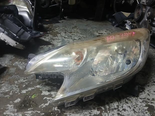 Nissan Note 2012–2016 Headlight Left / Right - thumbnail 2