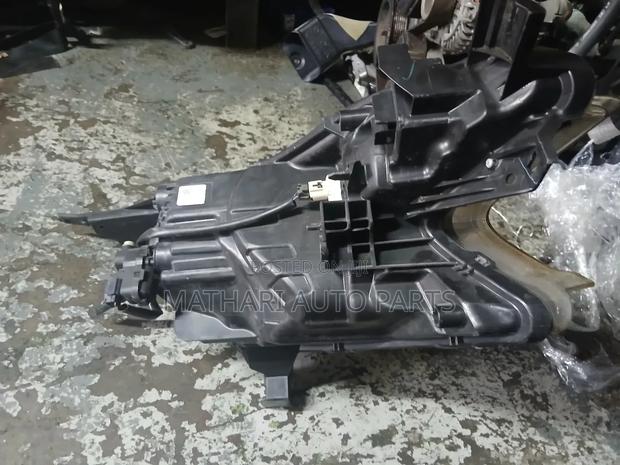 Nissan Note 2012–2016 Headlight Left / Right - thumbnail 3