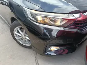 Honda Fit Shuttle 1.5 Hybrid 2WD 2019 Black