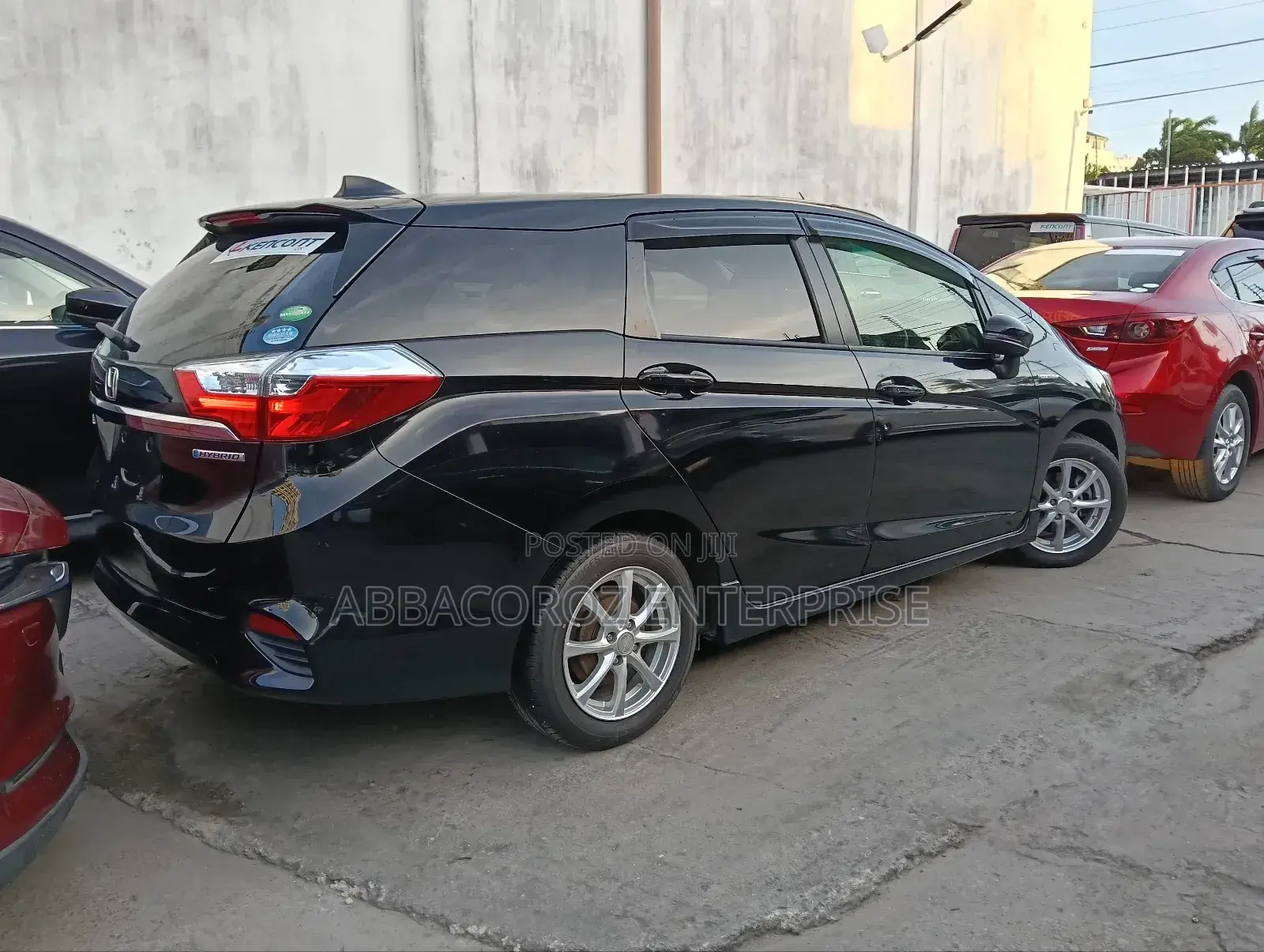 Honda Fit Shuttle 1.5 Hybrid 2WD 2019 Black