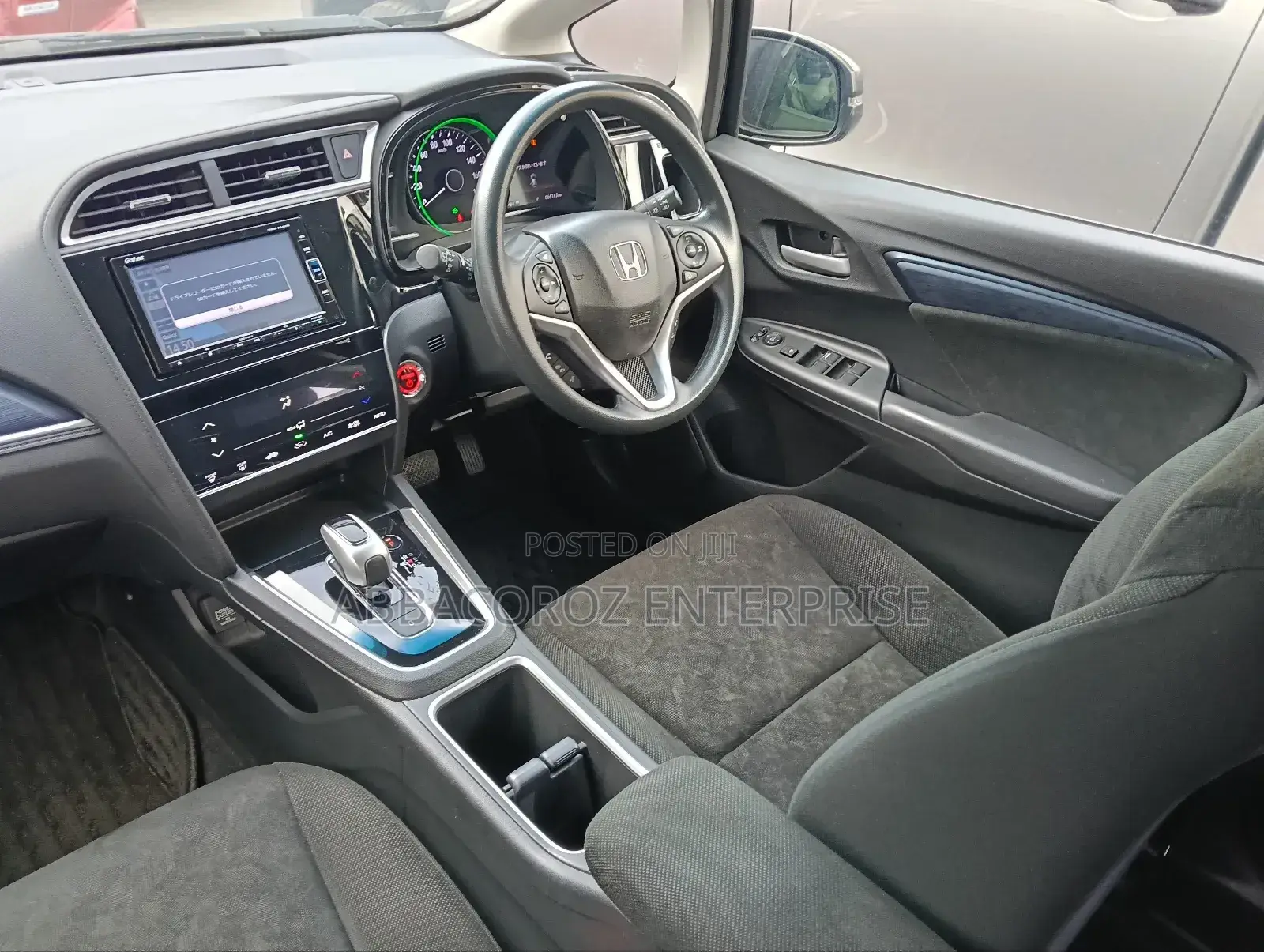 Honda Fit Shuttle 1.5 Hybrid 2WD 2019 Black
