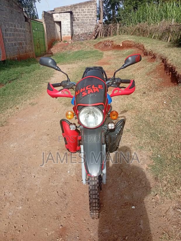 Bajaj Boxer 125 2021 Red - main view