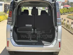 Toyota Voxy 2019 Silver