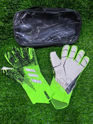 Predator Gloves With Straps
