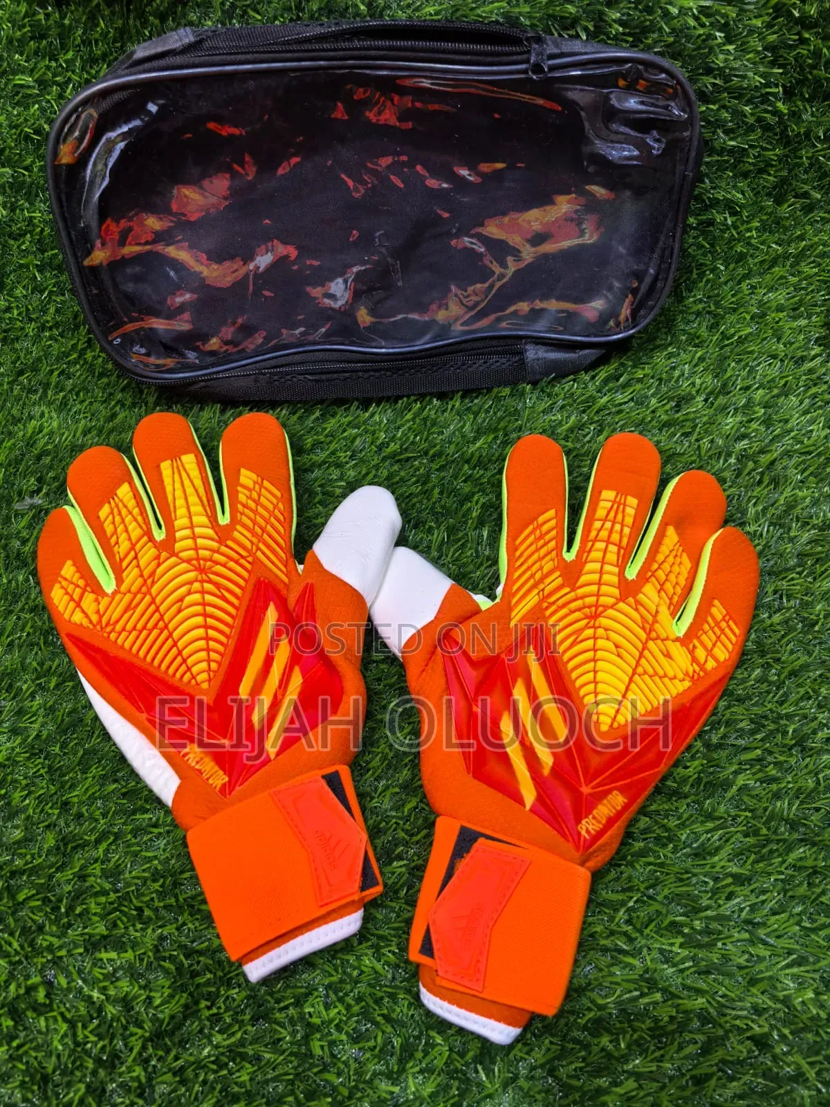 Predator Gloves With Straps