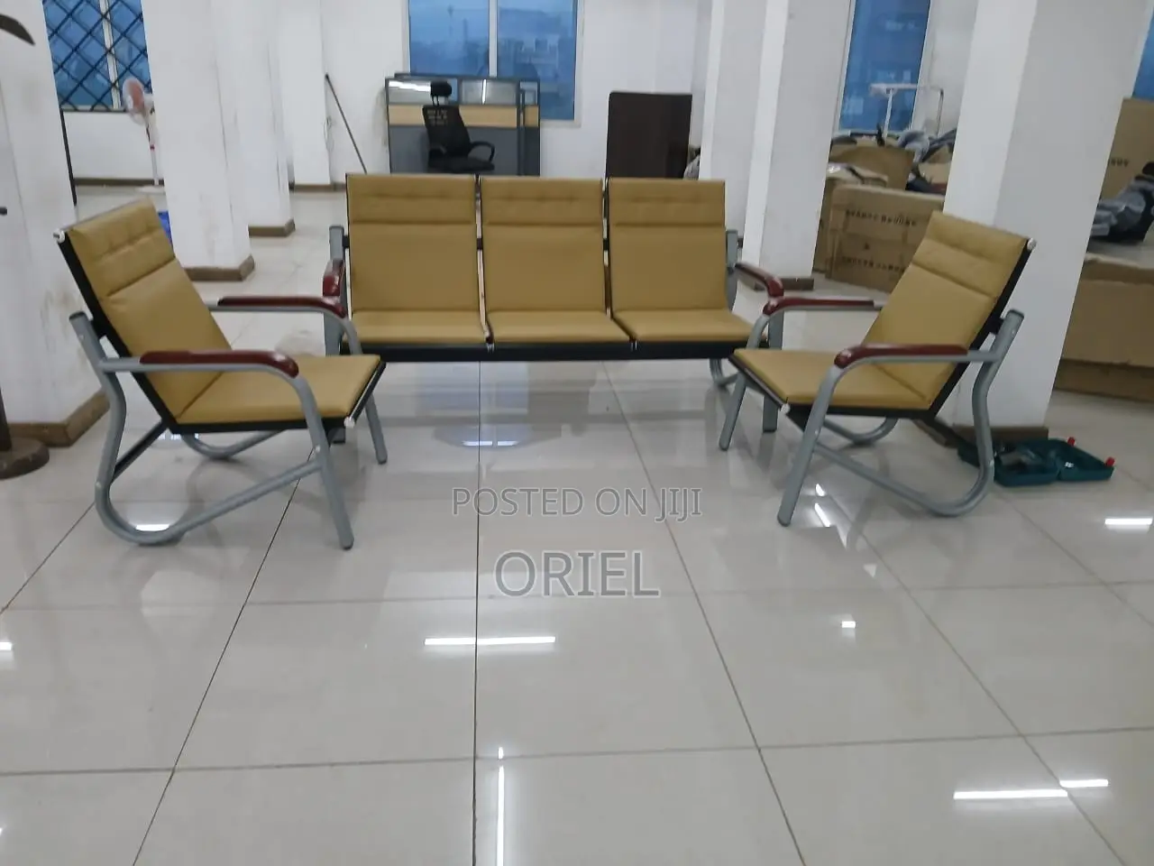Office Waiting Bench : 5-Seater Office Waiting Padded Bench
