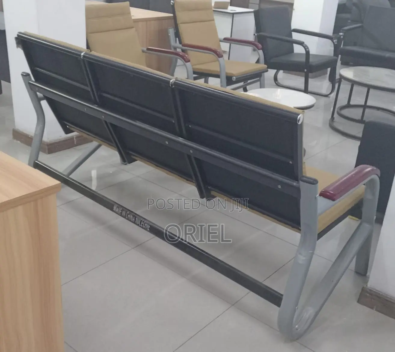 Office Waiting Bench : 5-Seater Office Waiting Padded Bench