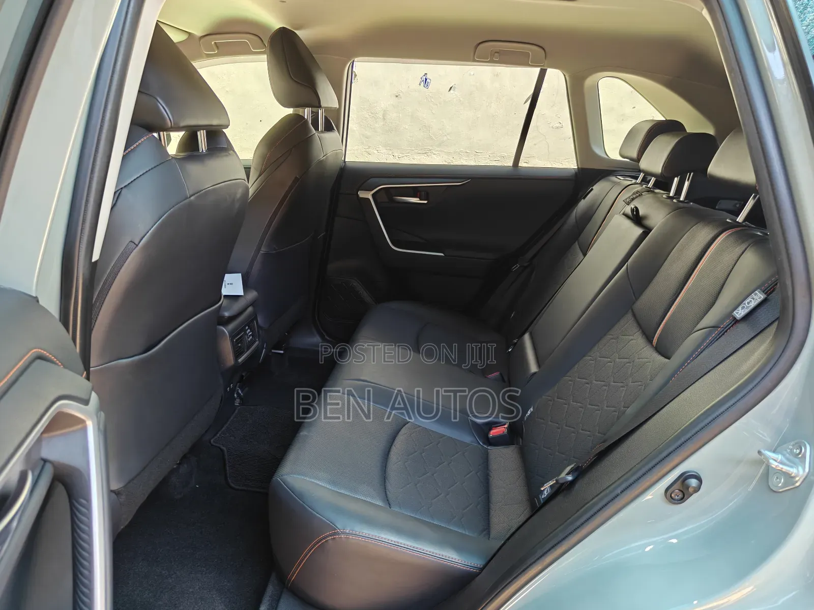 Toyota RAV4 Adventure 2019 Off white