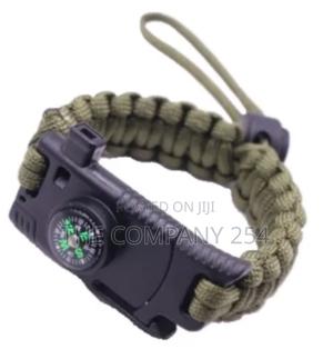 Survival Paracord Bracelets With Knife, Fire Starter, Compass, Whistle - thumbnail 2