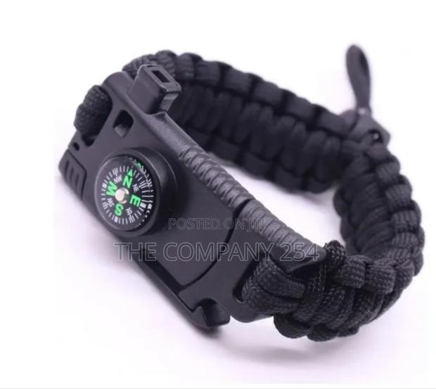 Survival Paracord Bracelets With Knife, Fire Starter, Compass, Whistle - thumbnail 3