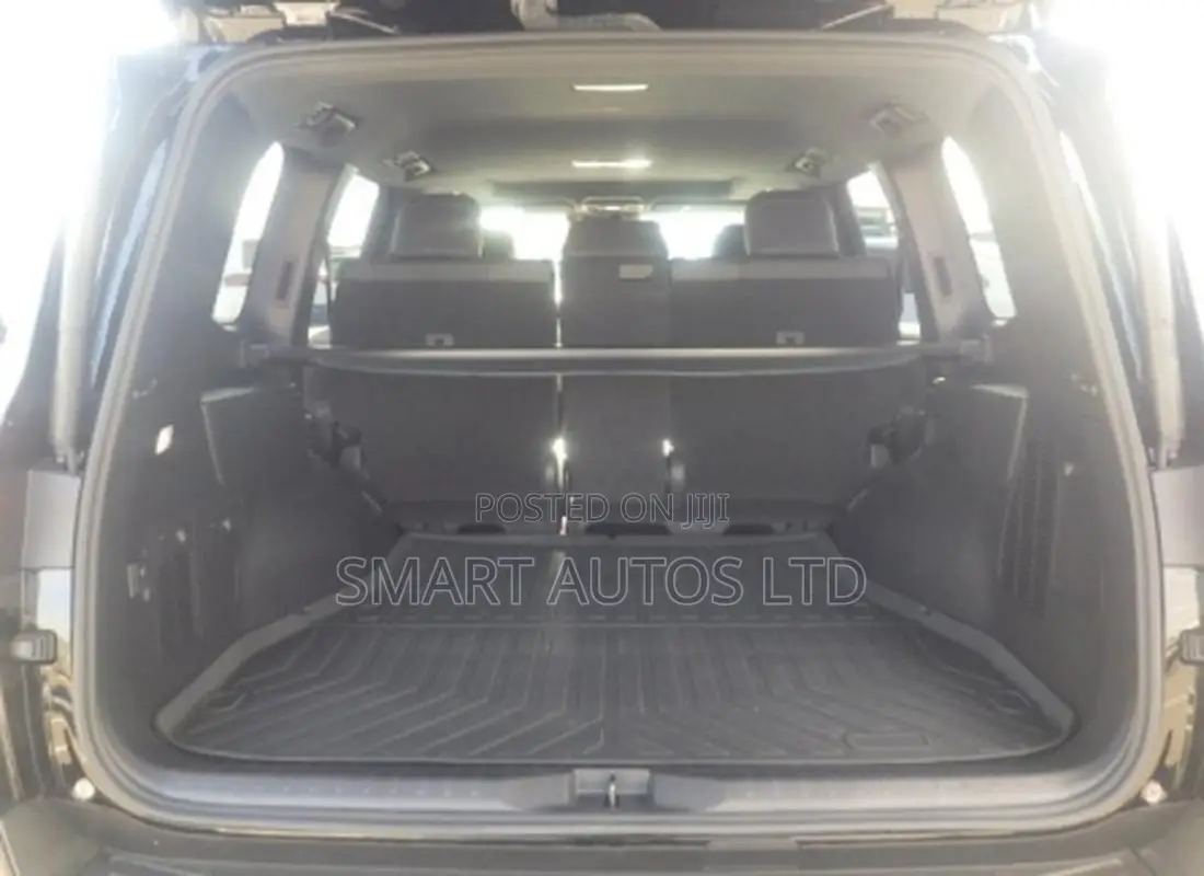 Toyota Land Cruiser LC300 2023 Black
