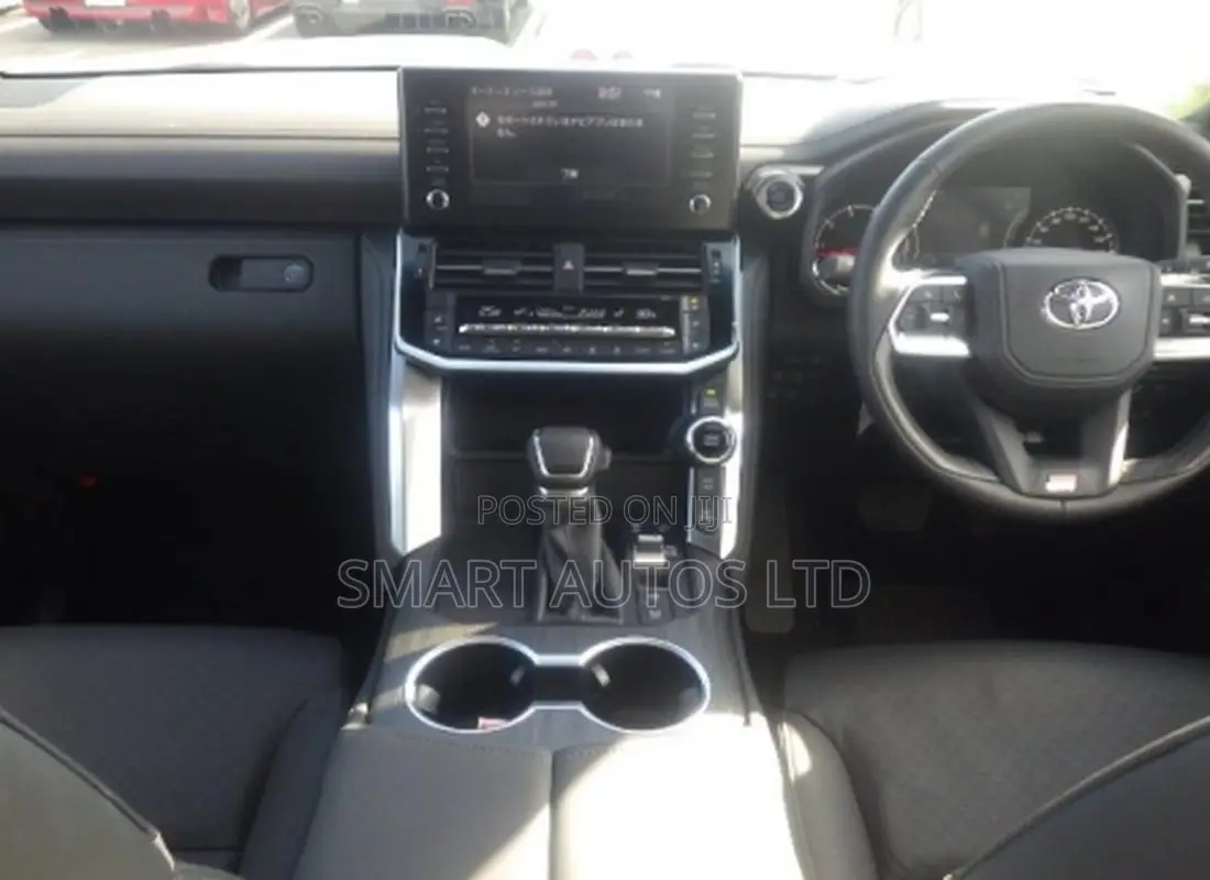 Toyota Land Cruiser LC300 2023 Black