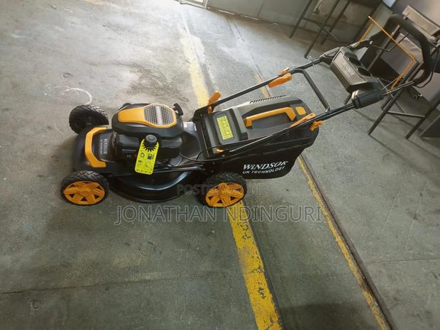 Lawn Mower - thumbnail 3