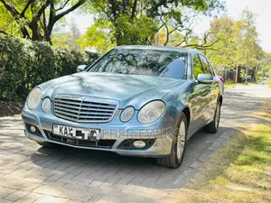 Mercedes-Benz E280 2006 Blue