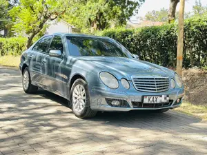 Mercedes-Benz E280 2006 Blue