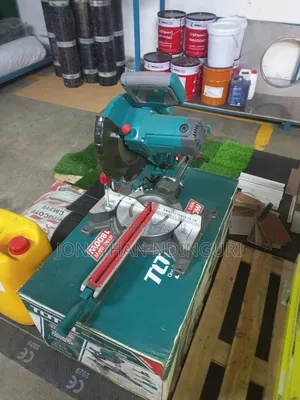 Sliding Mitre Saw