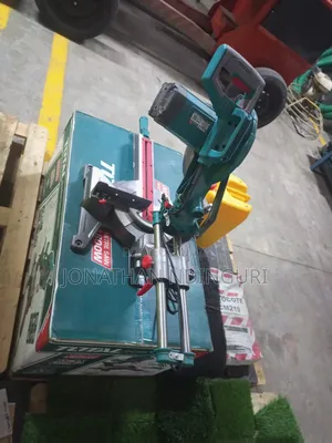 Sliding Mitre Saw