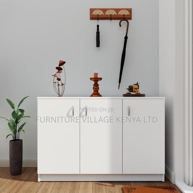 3-doors Credenza Cabinet - thumbnail 3