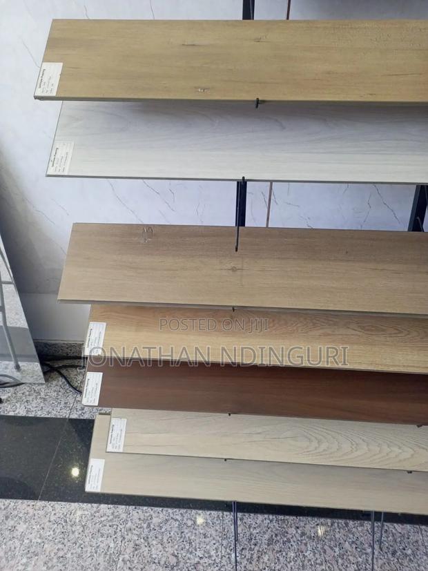Laminates Flooring Panels