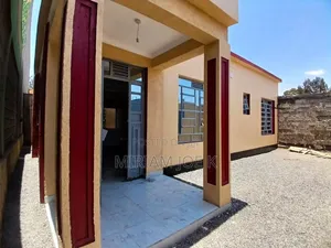 3bdrm Bungalow in Kenyatta Road for rent