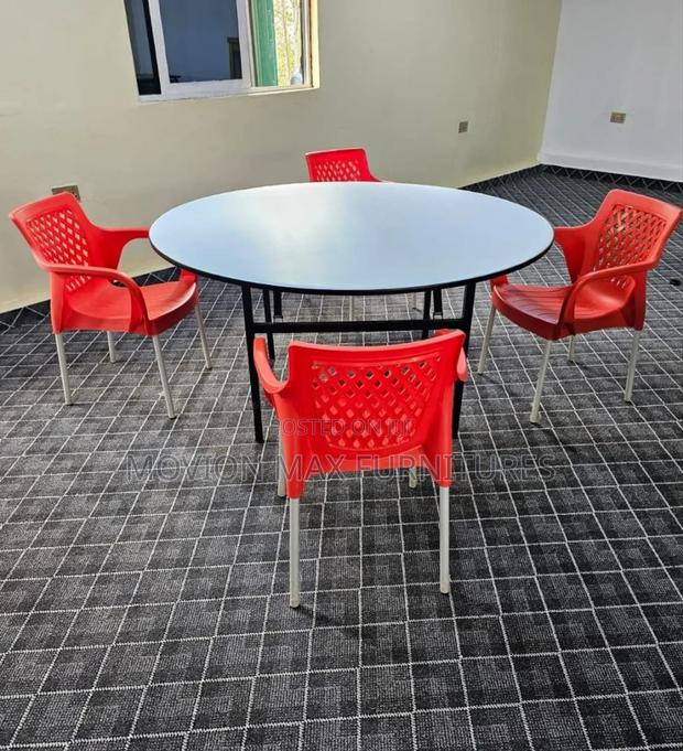 Round Dinning Table Restaurant Table - main view