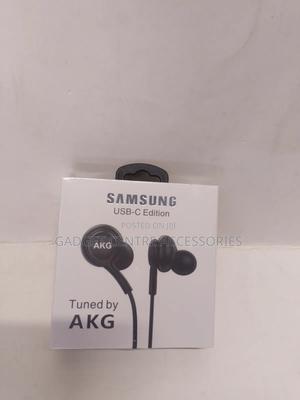 Type C Samsung Wired Earphones - main view