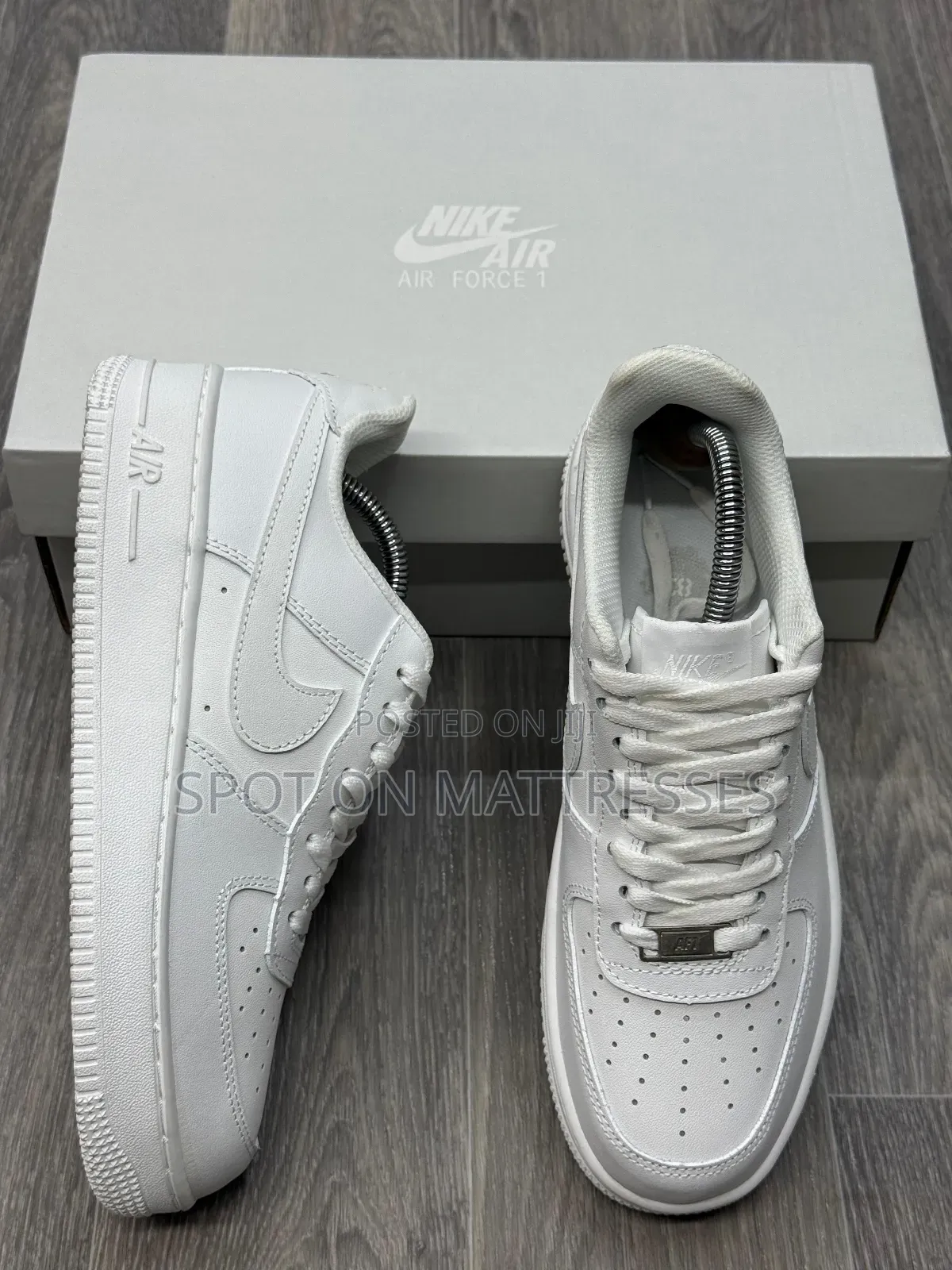 Airforce 1
Sizes 40 - 45. Free Delivery Within Nairobi County.