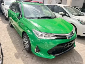 Toyota Corolla Fielder 1.5 Hybrid FWD 2019 Green