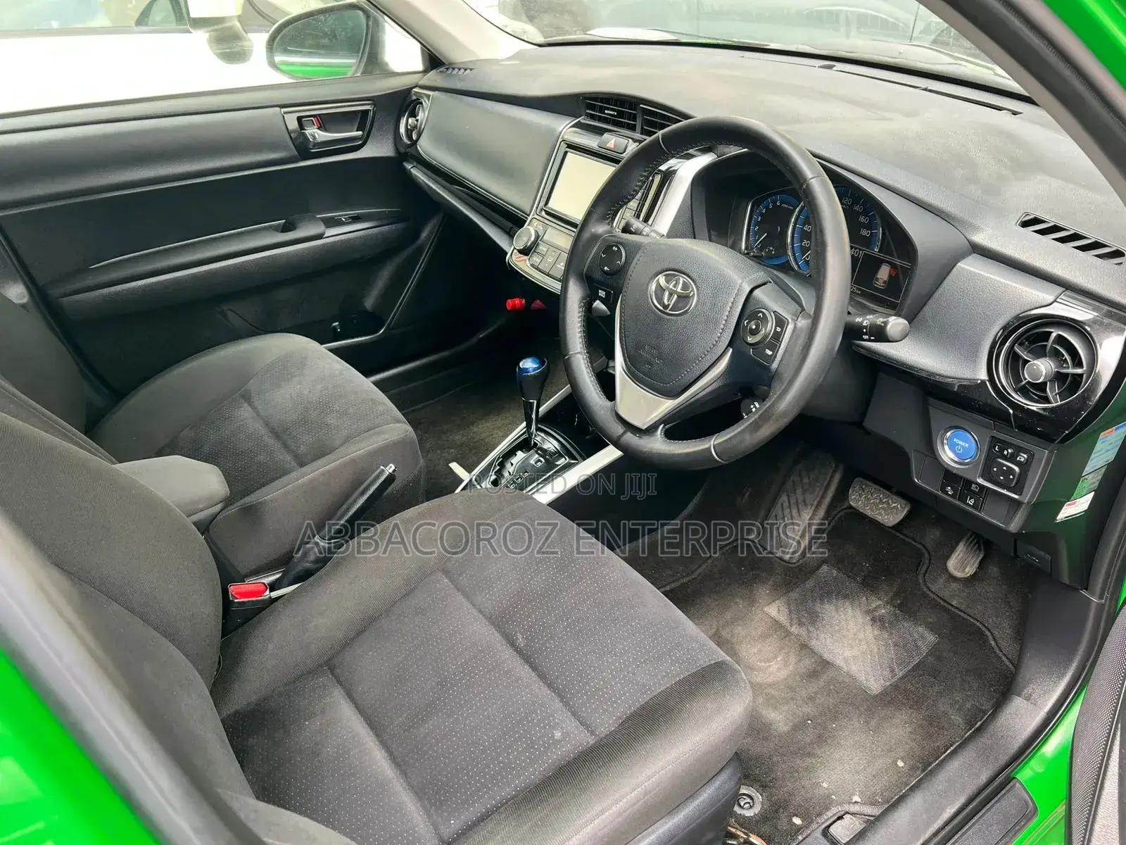 Toyota Corolla Fielder 1.5 Hybrid FWD 2019 Green