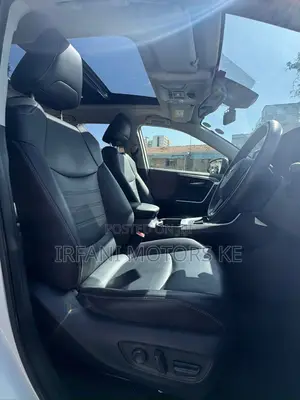 Toyota RAV4 2019 White