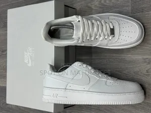 Airforce 1
Sizes 40 - 45. Free Delivery Within Nairobi County.